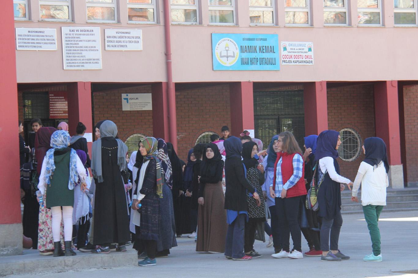 TEOG'un ikinci günkü sınavları yapılacak TEOG'un ikinci günkü sınavları yapılacak
